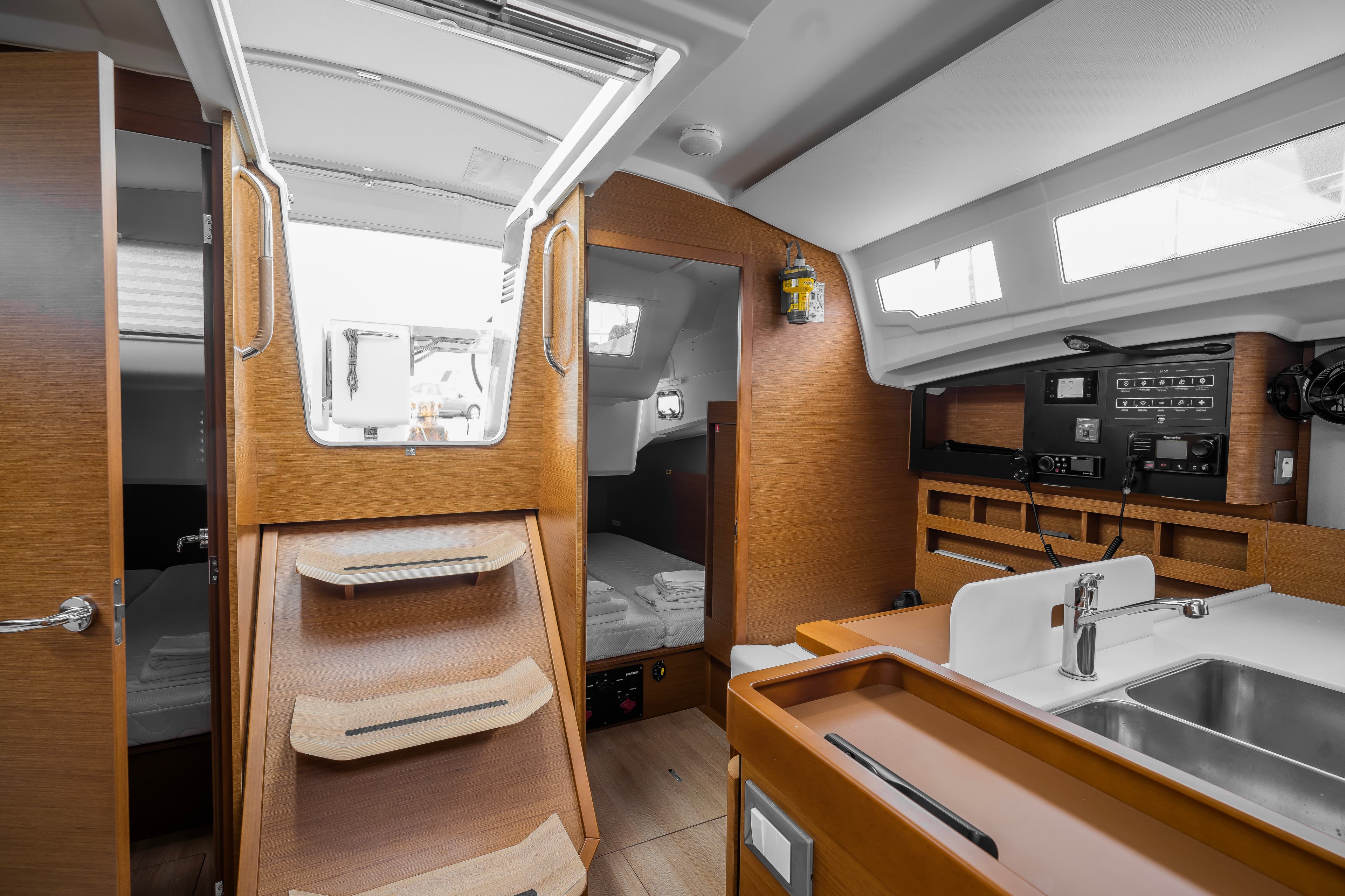 Sun Odyssey 410 - photo 6