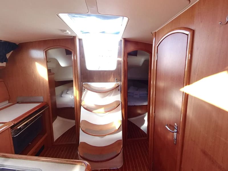 Sun Odyssey 40 - photo 10