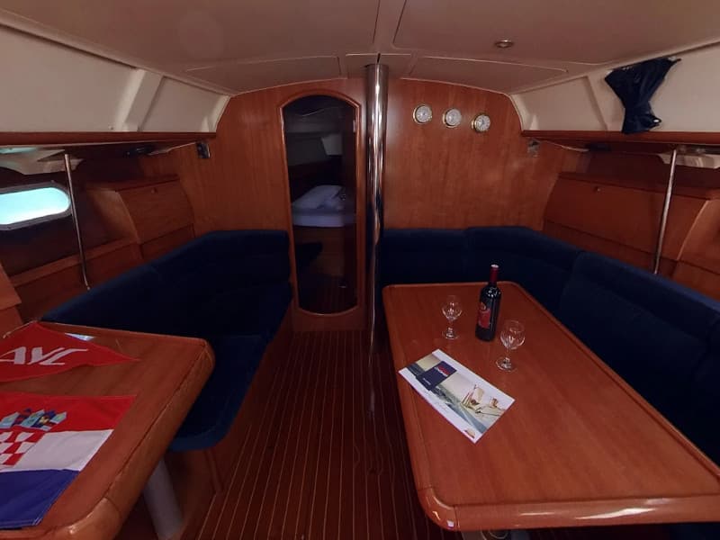 Sun Odyssey 40 - photo 4