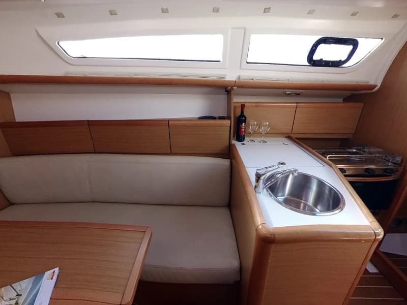Sun Odyssey 30i - photo 7