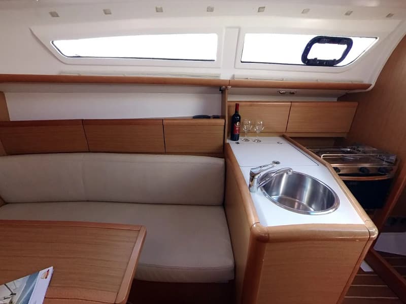 Sun Odyssey 30i - photo 7