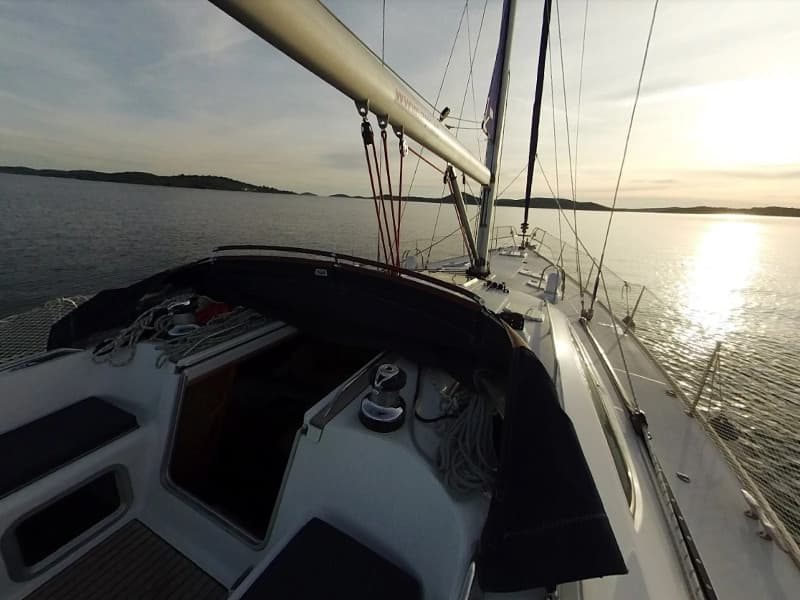 Sun Odyssey 54DS - photo 9