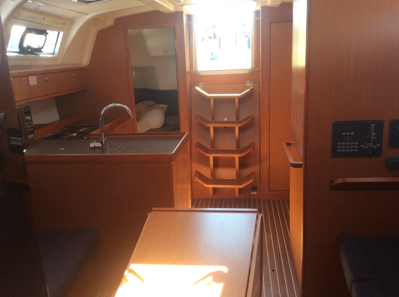 Bavaria Cruiser 37 - photo 8