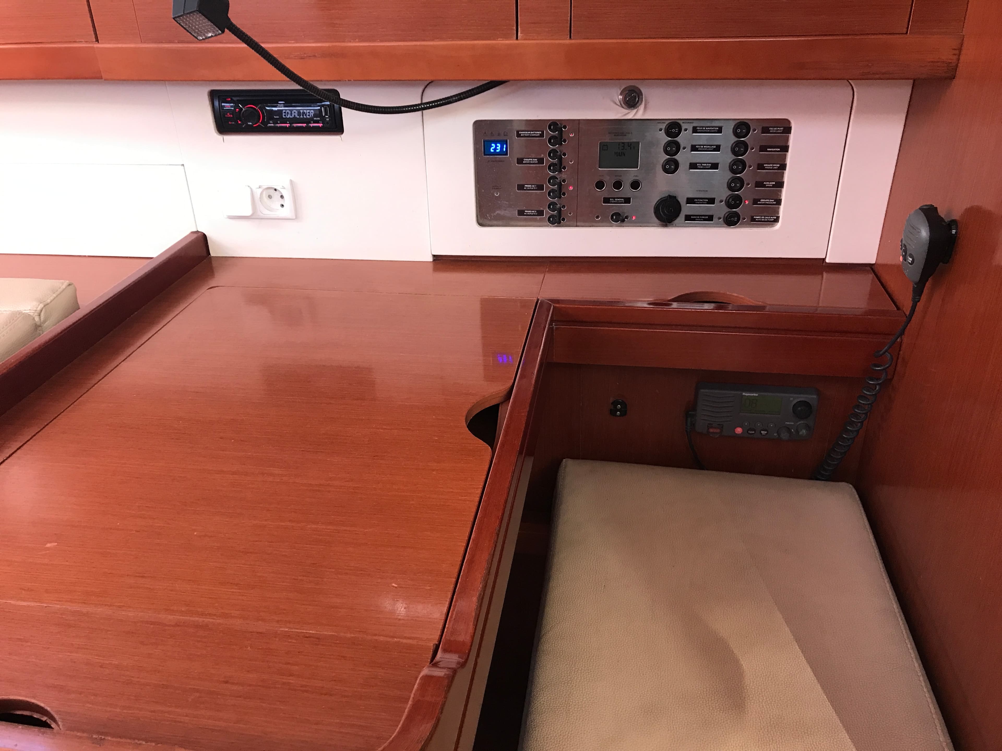 Oceanis 50 Family - photo 8