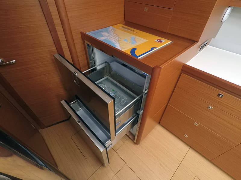 Dufour 430 - photo 10