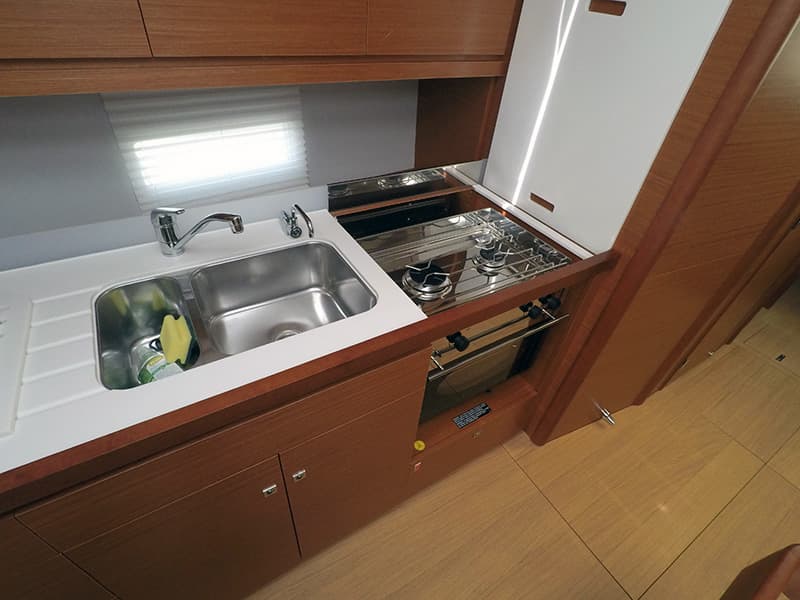 Dufour 430 - photo 17