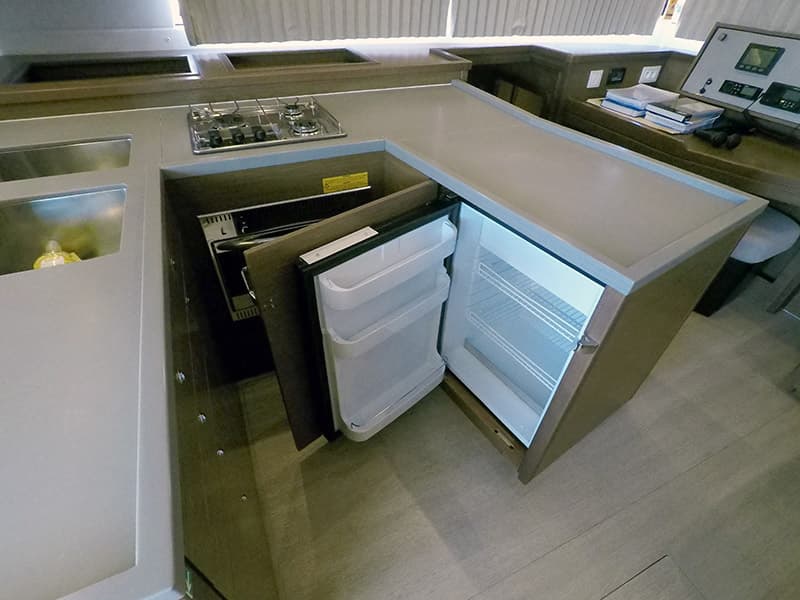 Lagoon 450 - photo 19