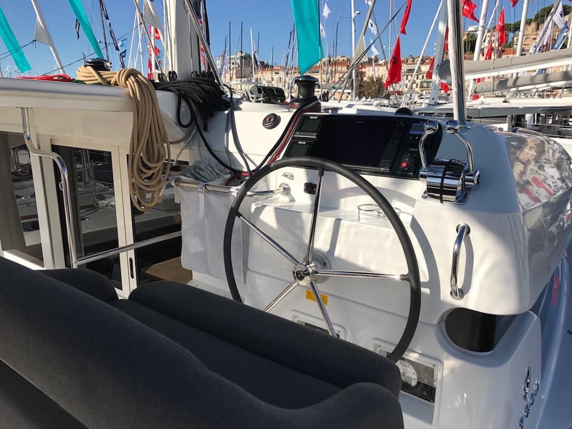 Lagoon 40 - photo 11