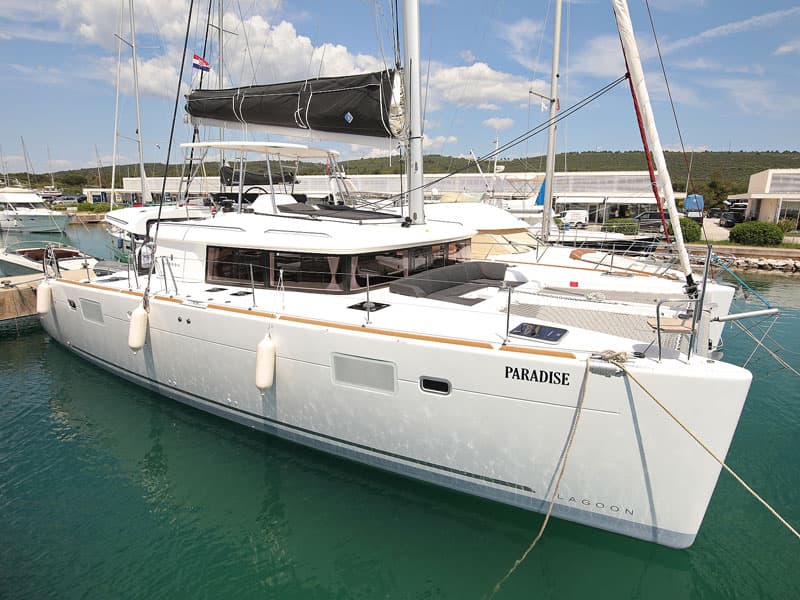 Lagoon 450 - photo