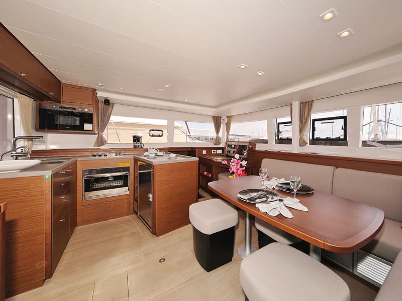 Lagoon 450 - photo 34