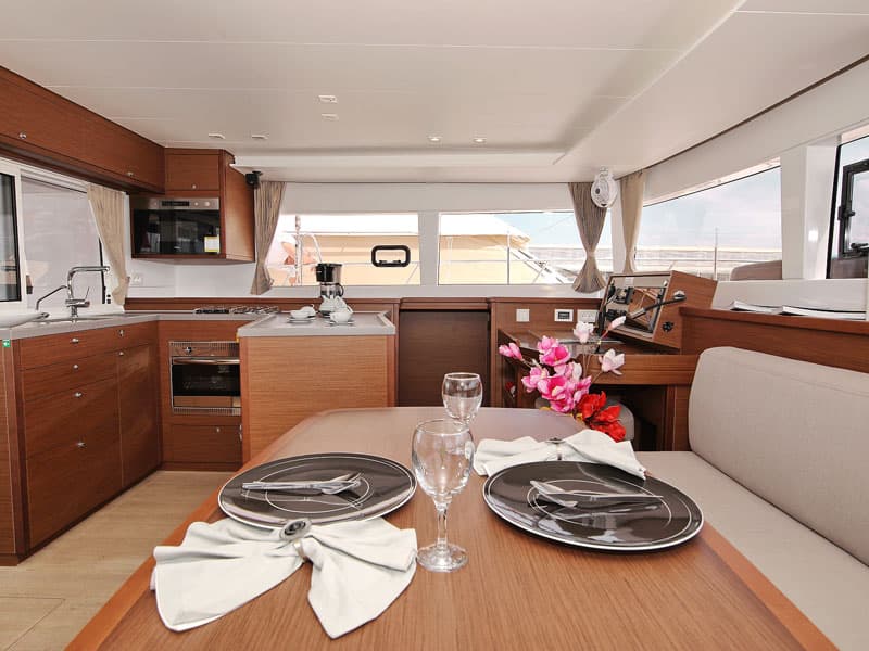 Lagoon 450 - photo 6