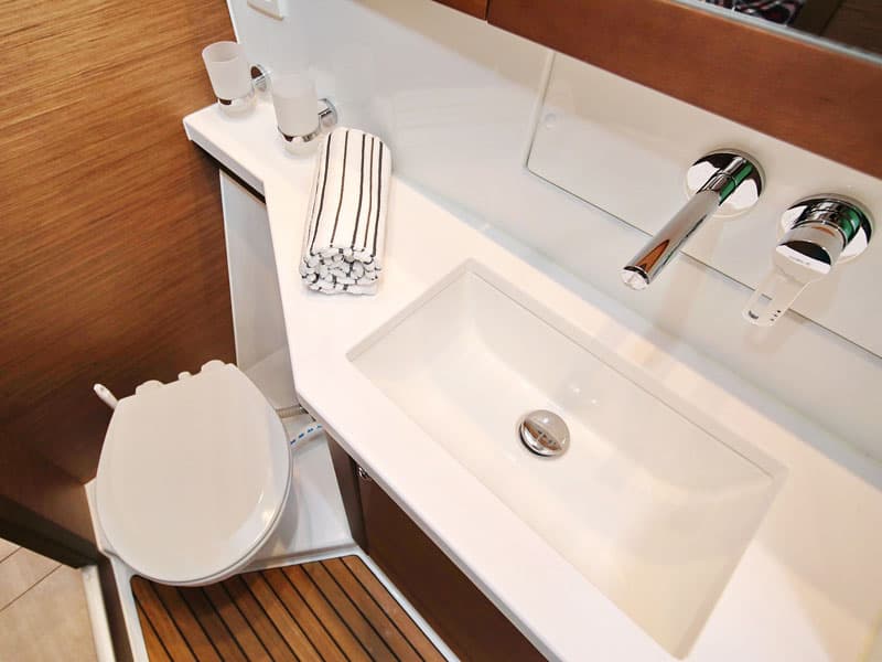 Lagoon 450 - photo 39