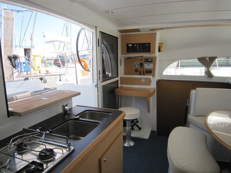 Lagoon 380 - photo 11