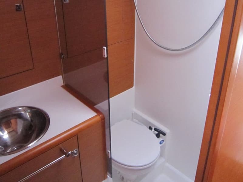 Sun Odyssey 449 - photo 6