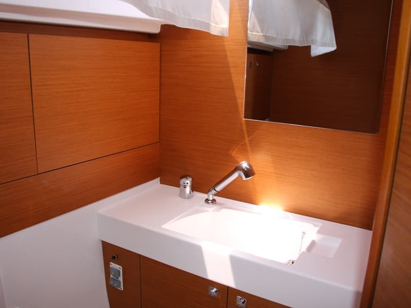 Sun Odyssey 479 - photo 8