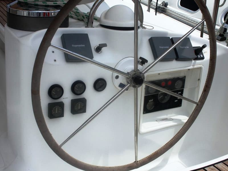 Beneteau 50 - photo 15