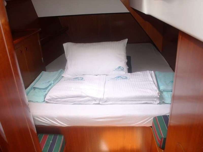 Beneteau 50 - photo 16