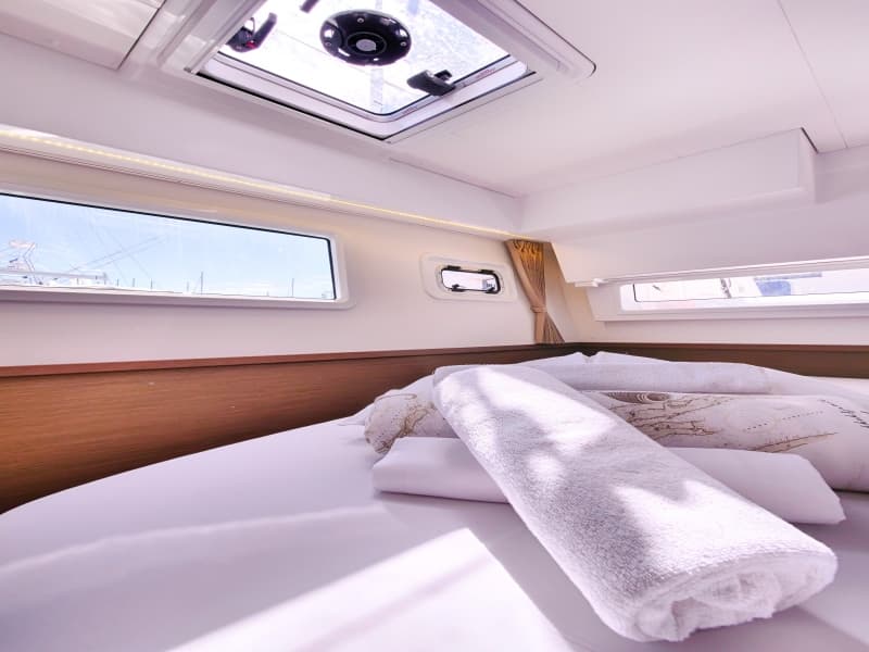Lagoon 42 - photo 9