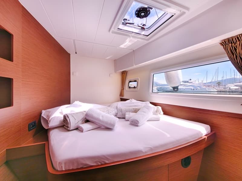 Lagoon 42 - photo 16