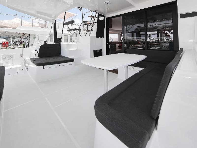 Lagoon 42 - photo 93