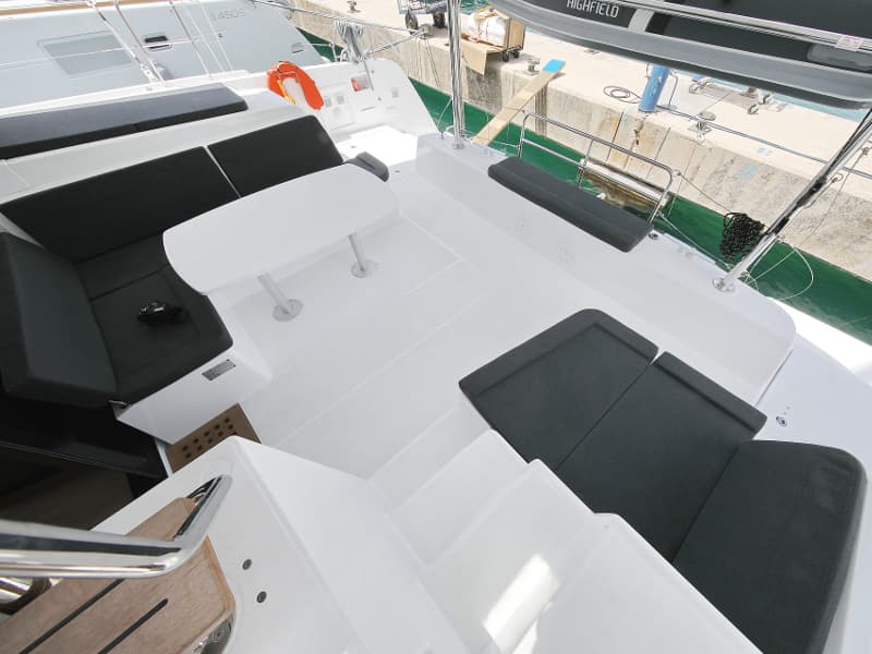 Lagoon 42 - photo 16