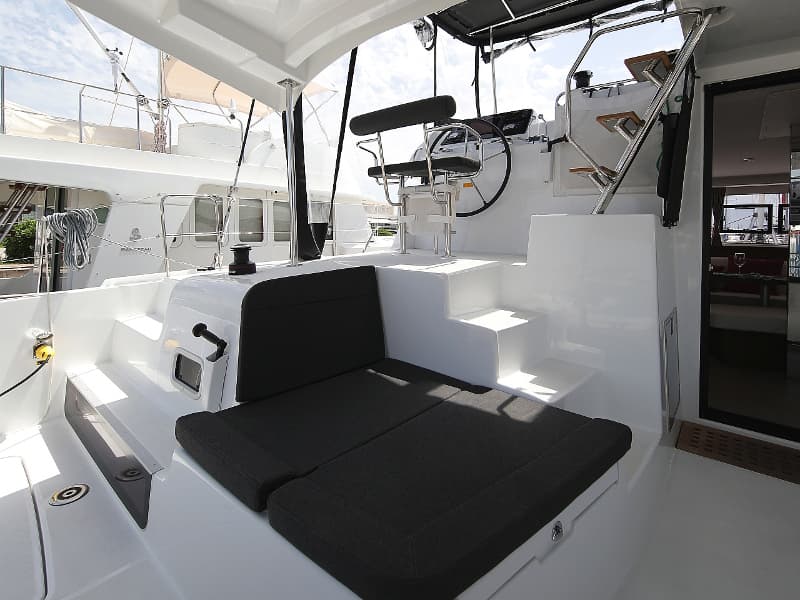 Lagoon 42 - photo 100