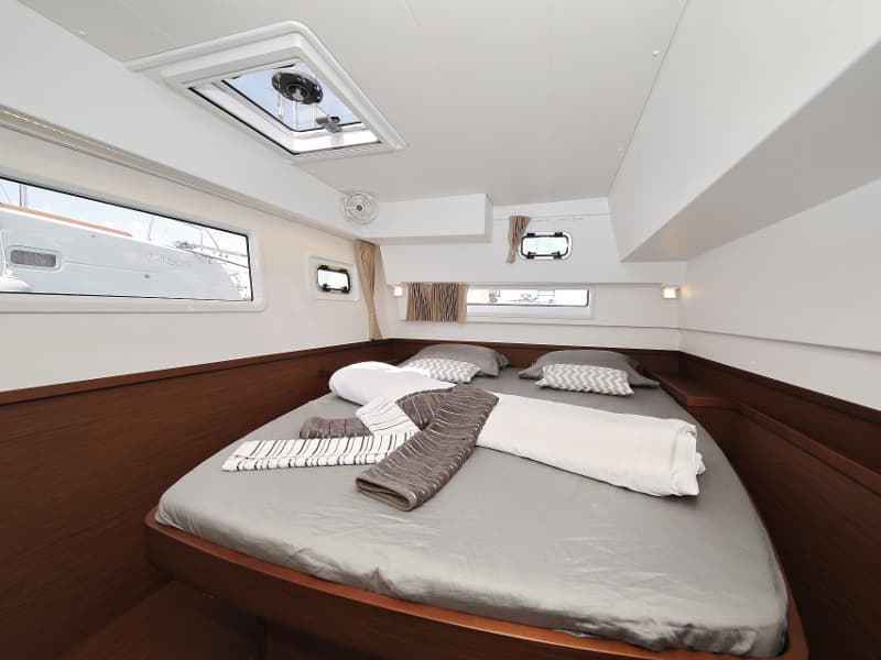 Lagoon 42 - photo 115