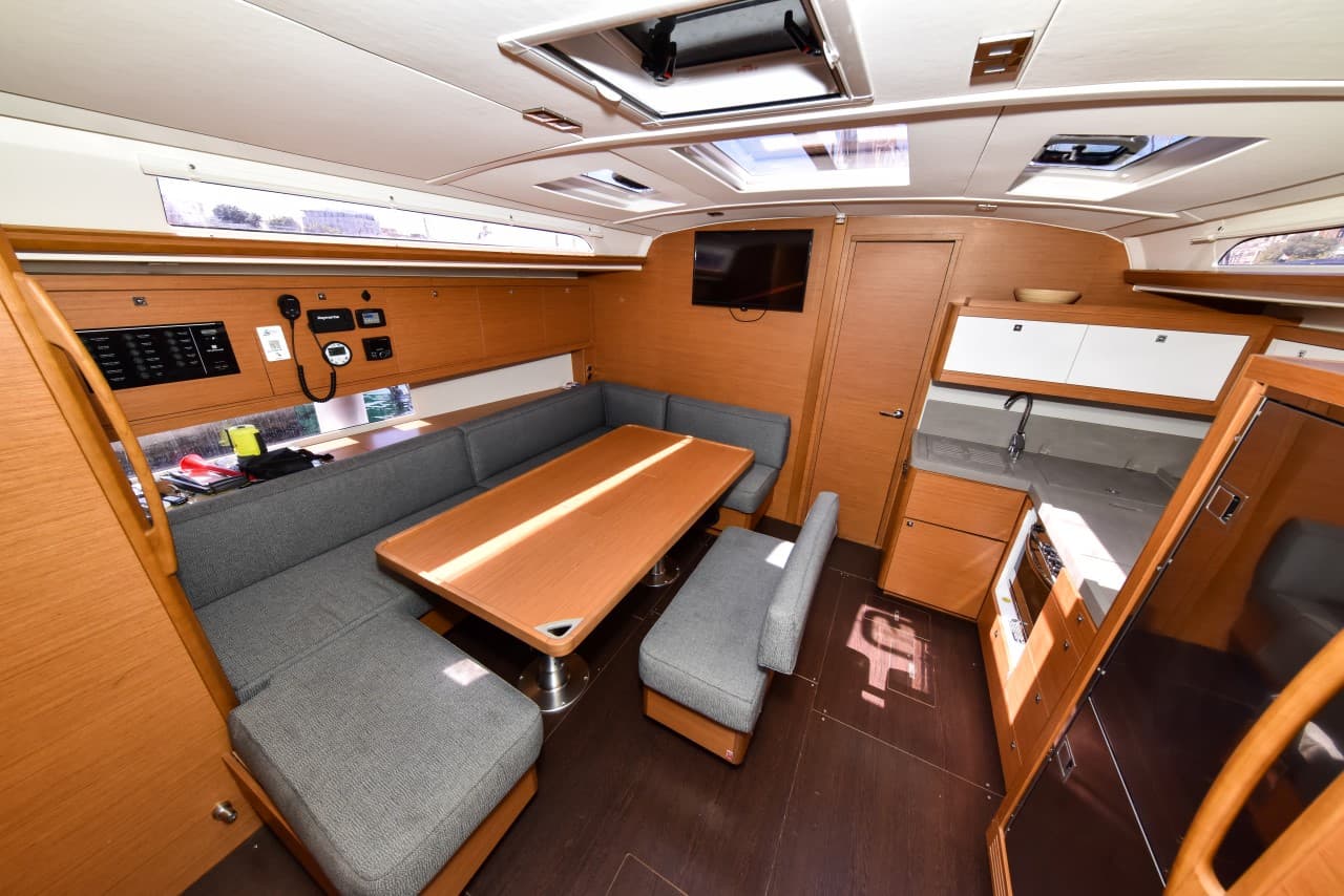 Dufour 470 - photo 20