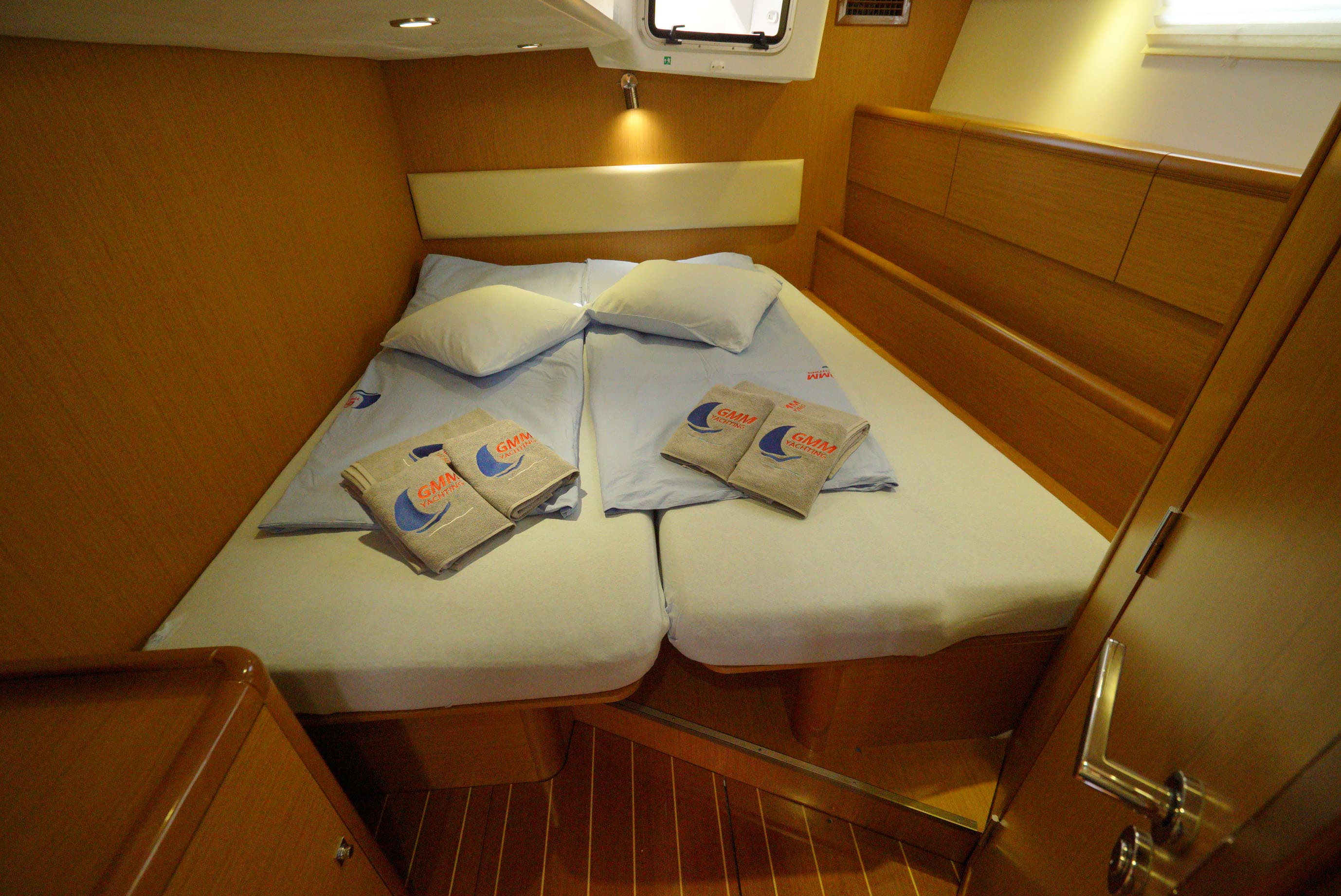 Jeanneau 57 - photo 13