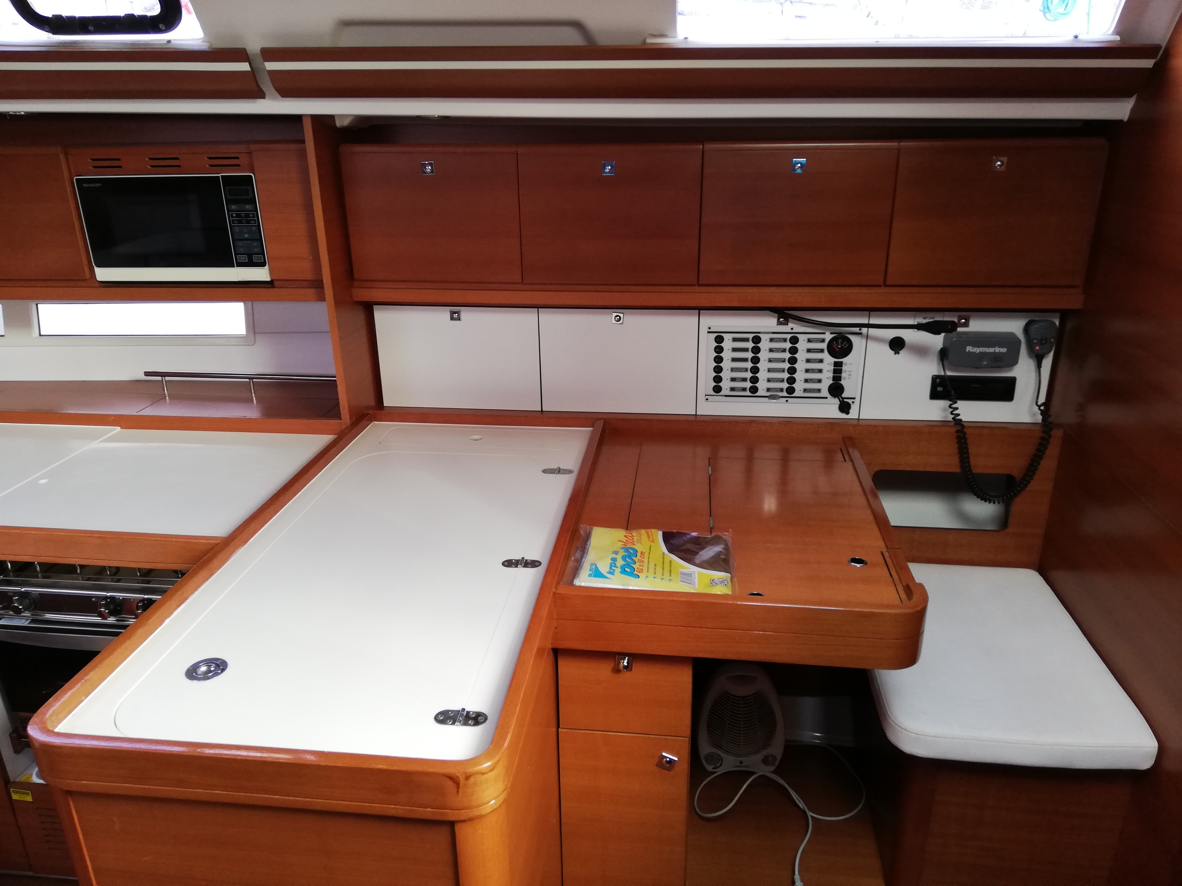 Dufour 450 Grand Large - photo 6