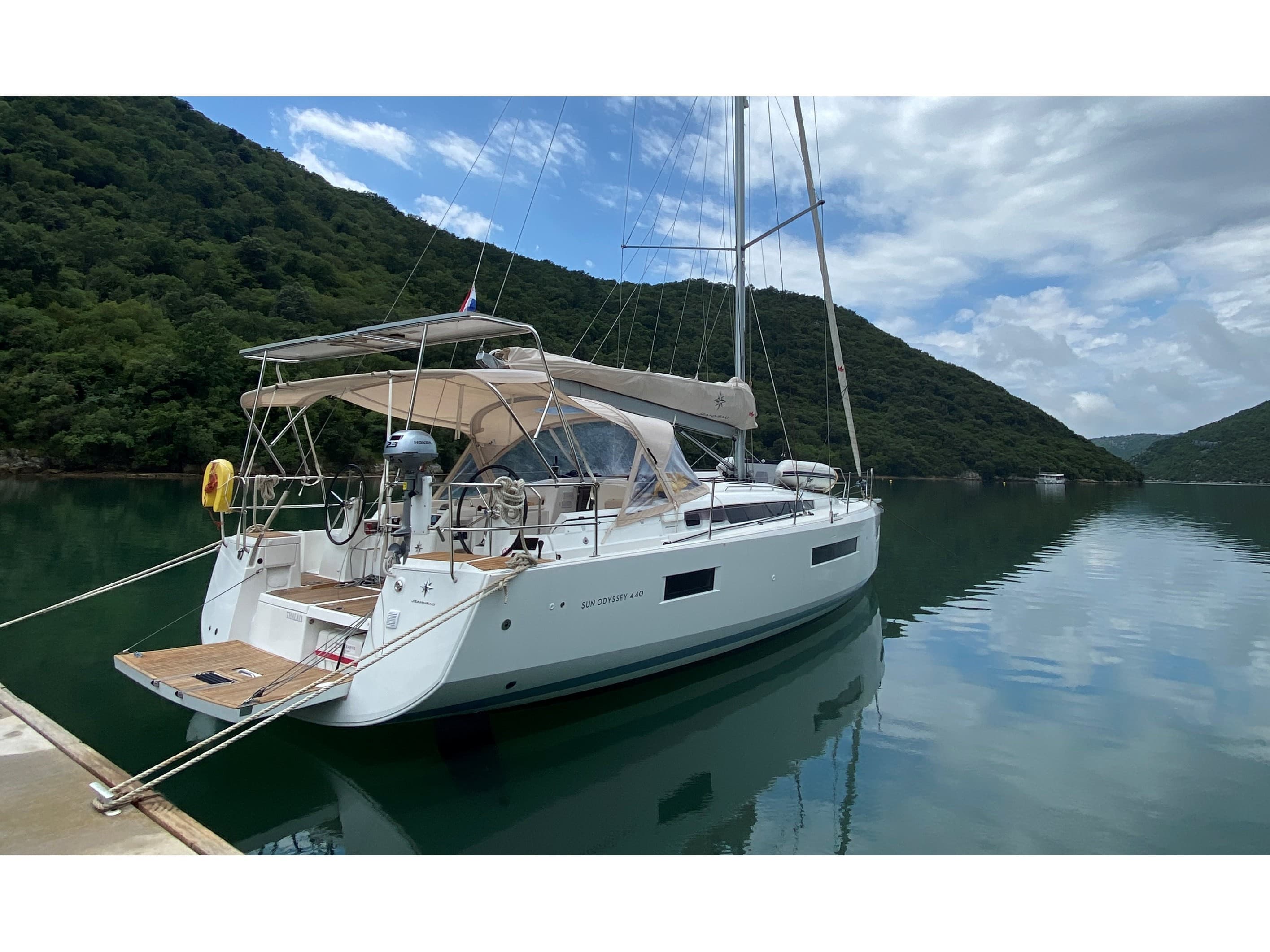 Sun Odyssey 440 - photo