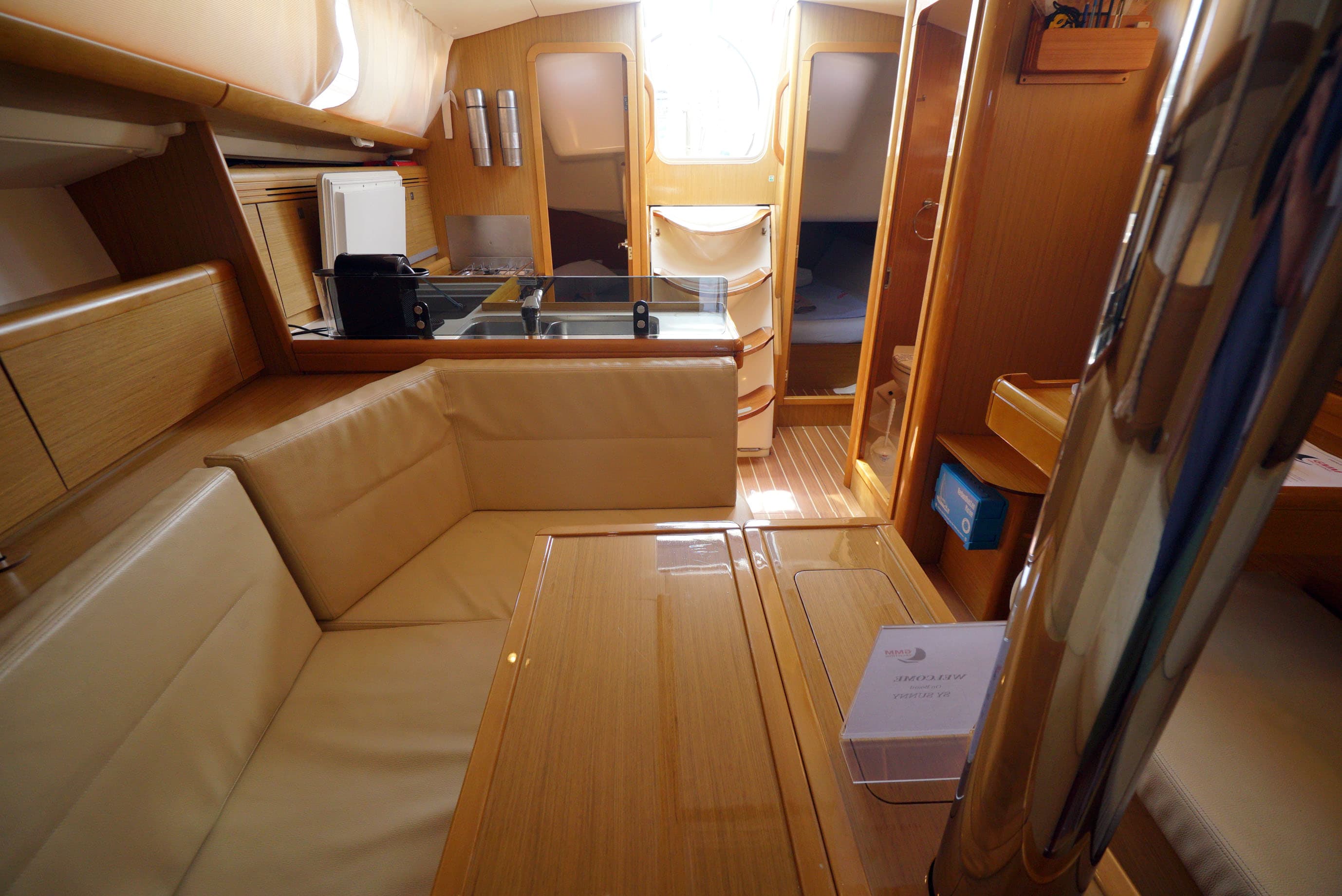 Sun Odyssey 36i - photo 8