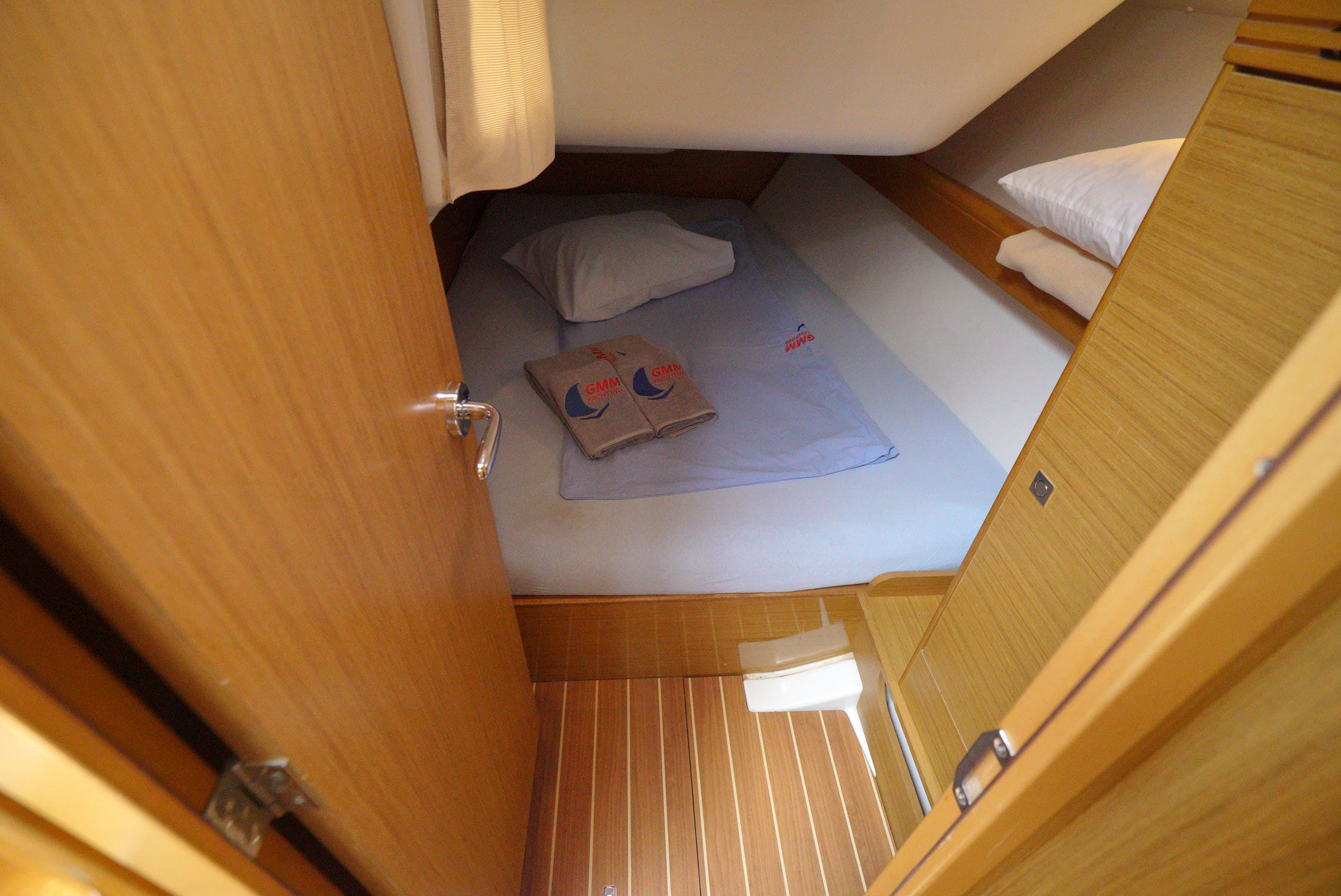 Sun Odyssey 36i - photo 7