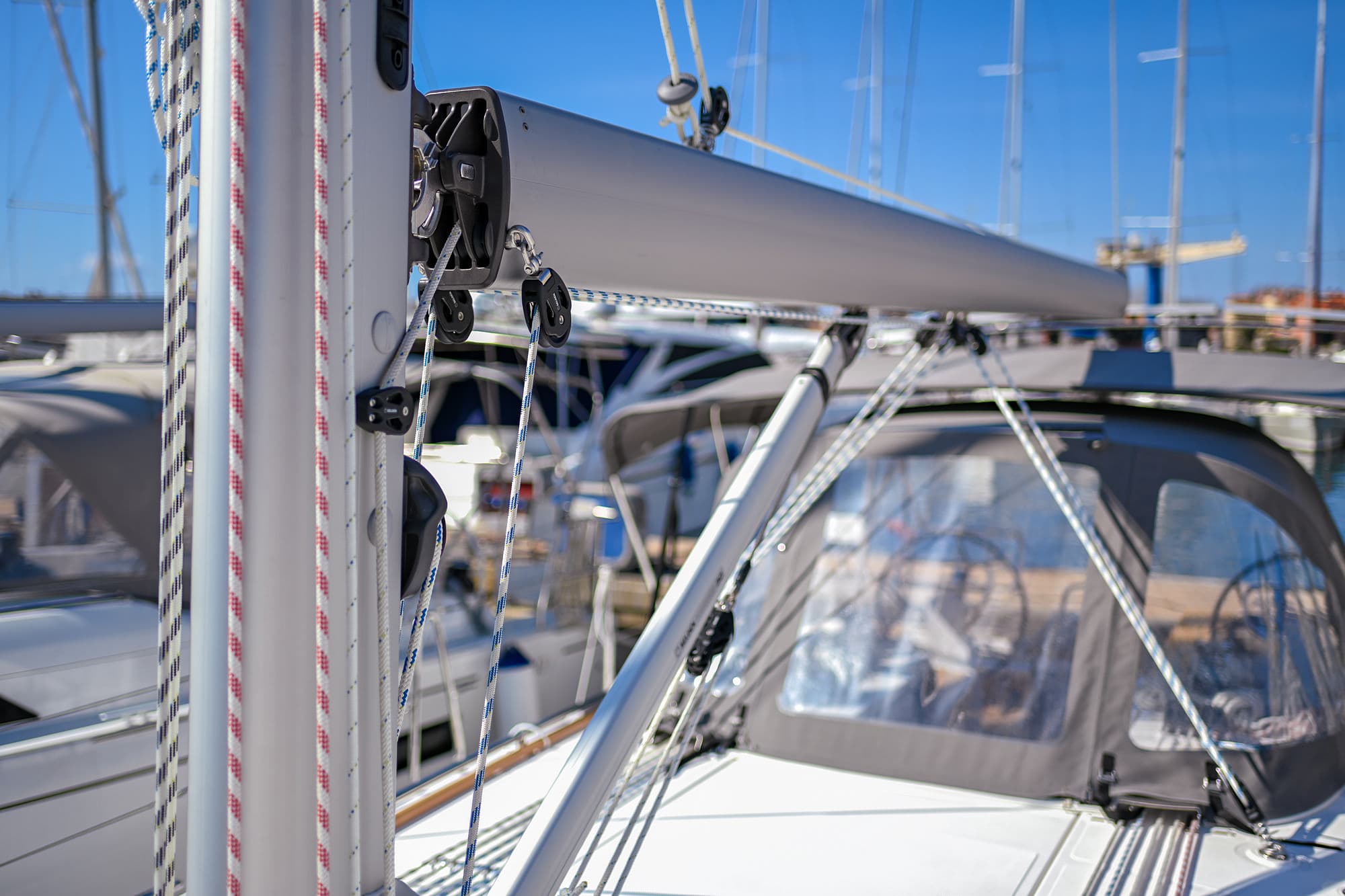 Bavaria C38 - photo 39