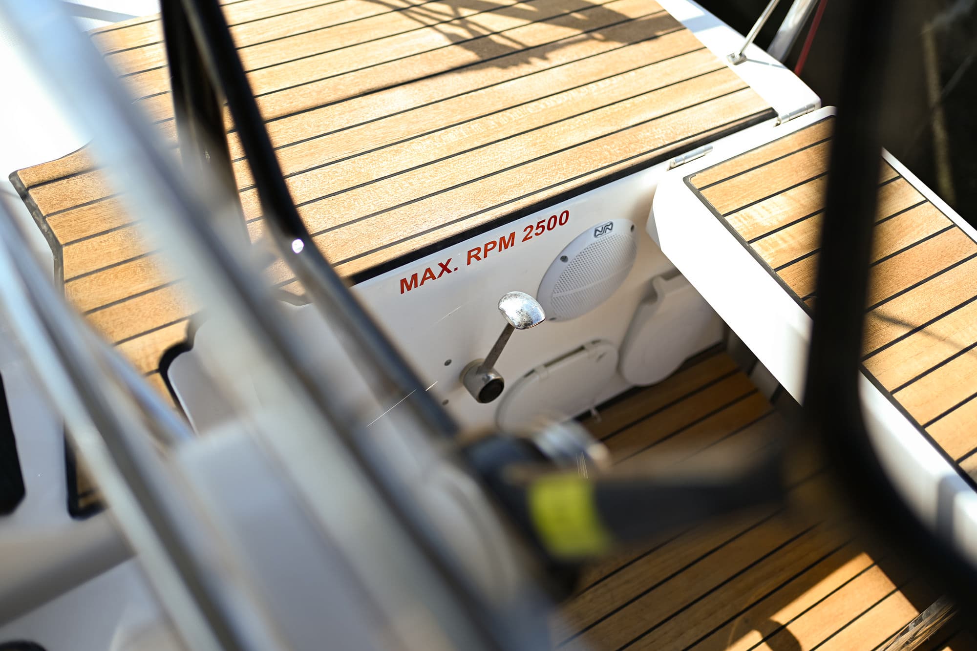 Bavaria C38 - photo 41