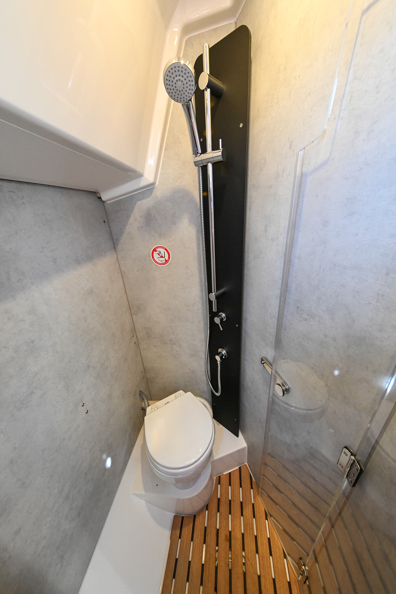 Bavaria C38 - photo 46