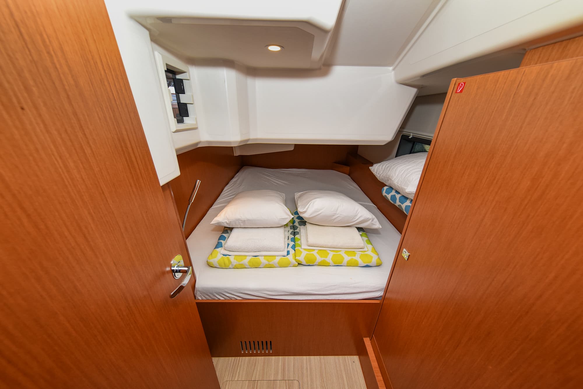 Bavaria C38 - photo 48