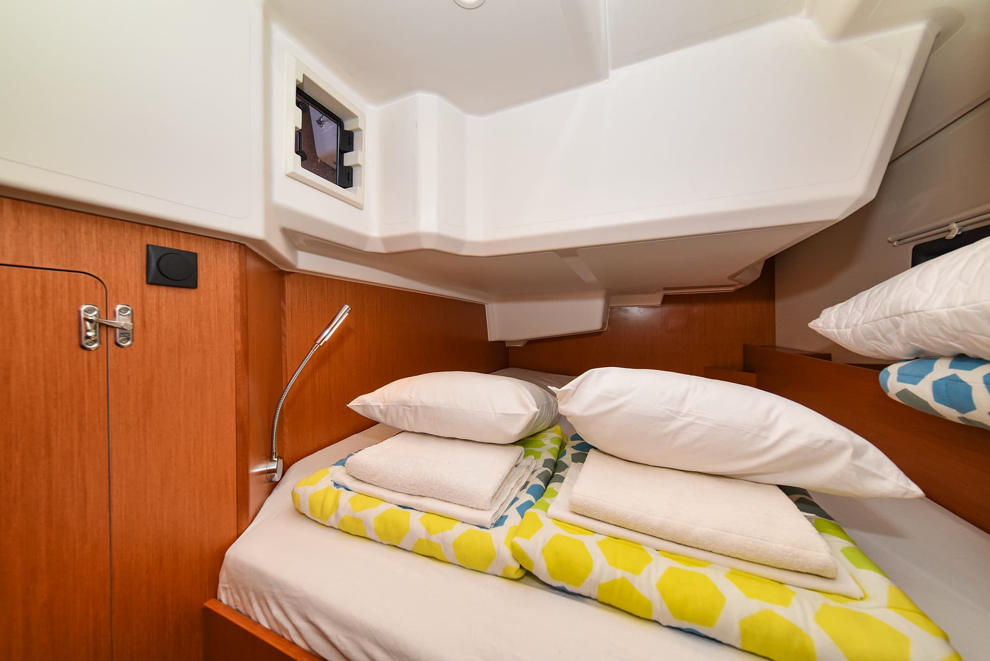 Bavaria C38 - photo 49