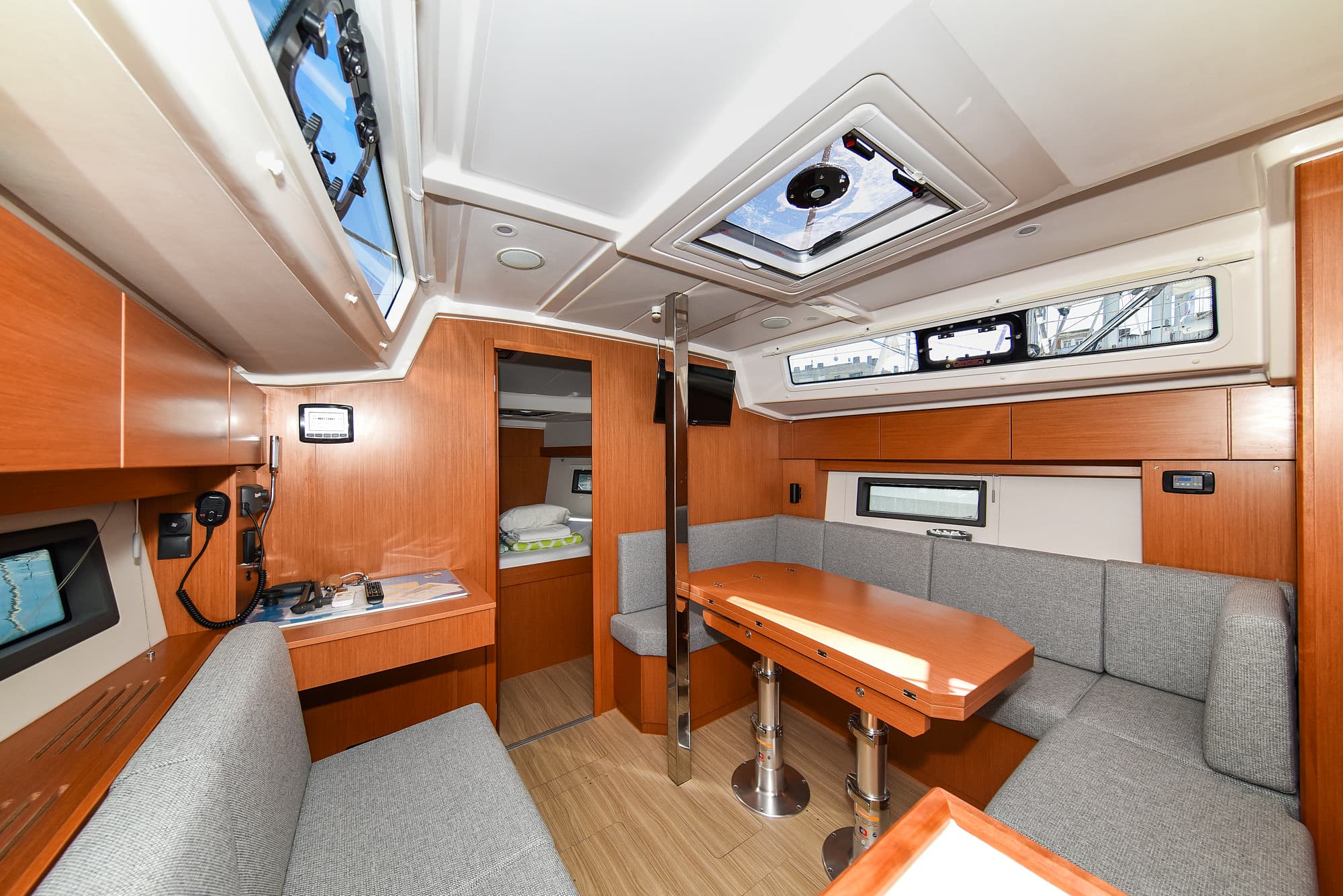 Bavaria C38 - photo 61