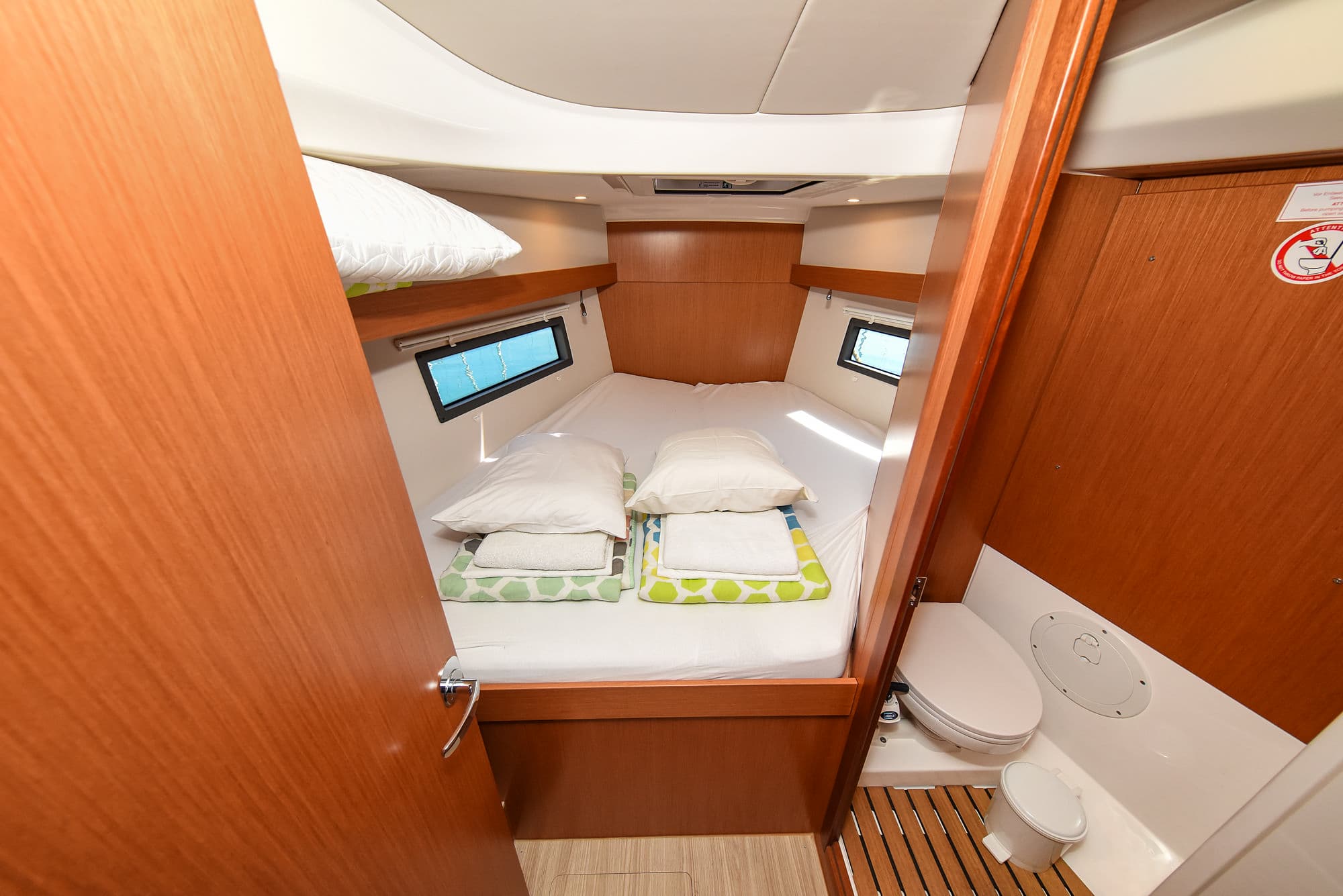 Bavaria C38 - photo 70