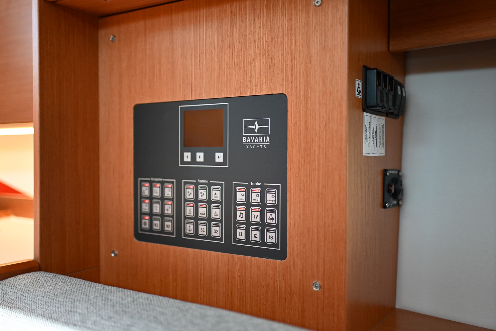 Bavaria C38 - photo 86