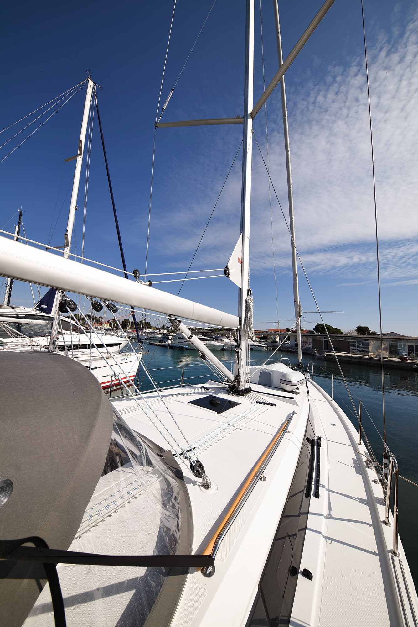 Bavaria C42 - photo 16