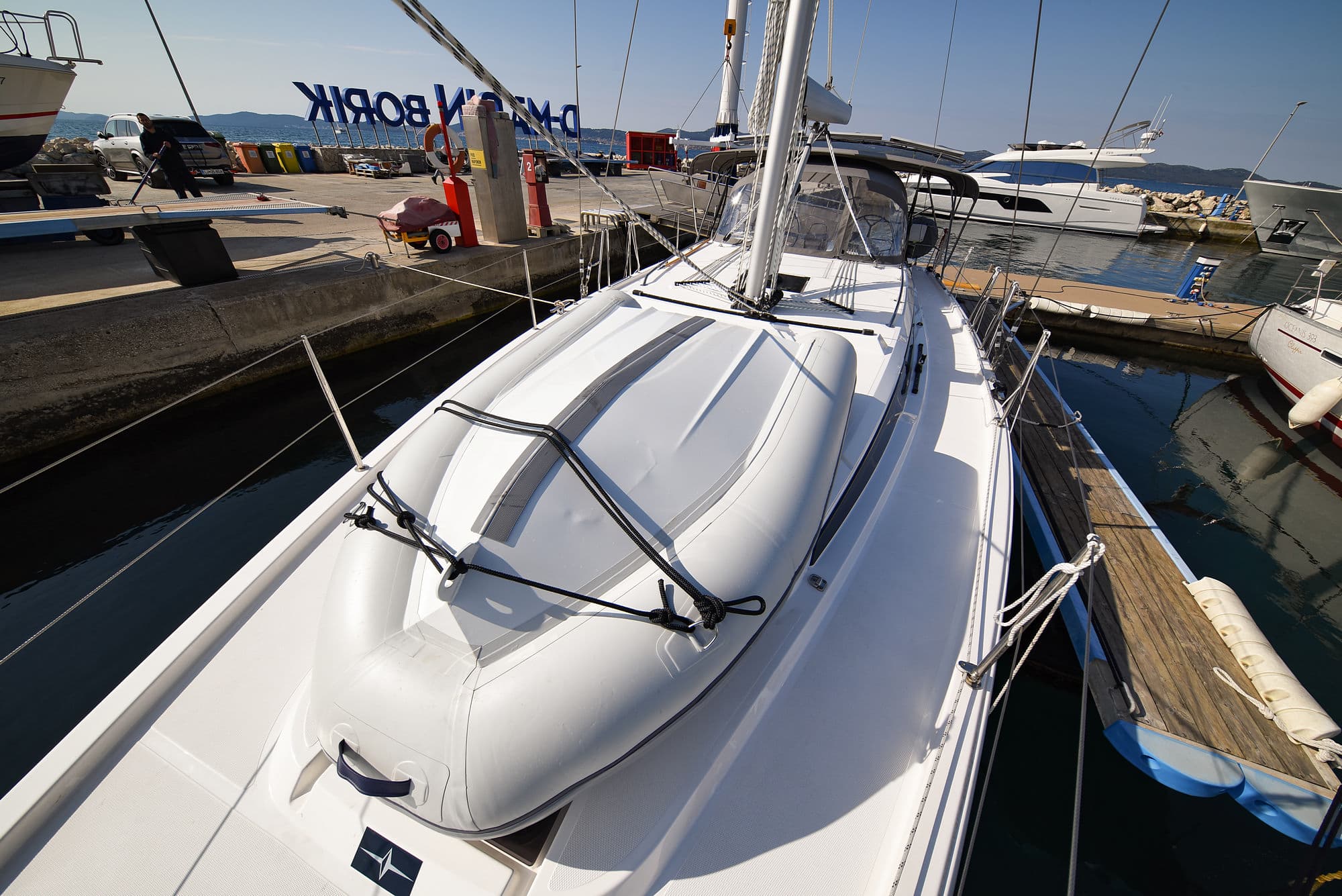 Bavaria C42 - photo 20