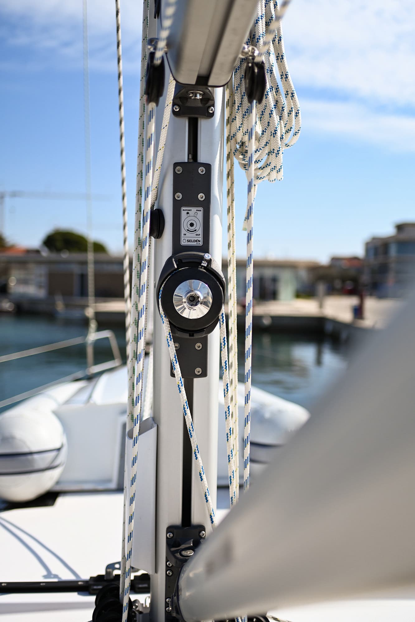 Bavaria C42 - photo 36