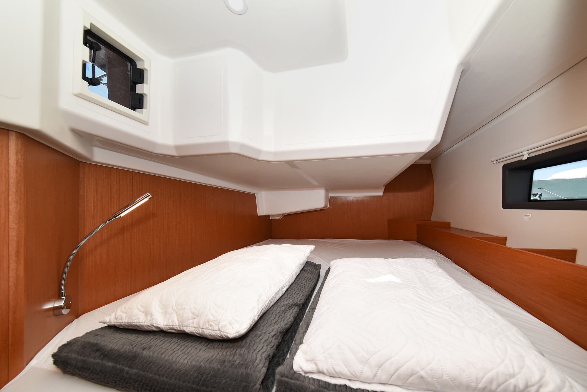 Bavaria C42 - photo 45