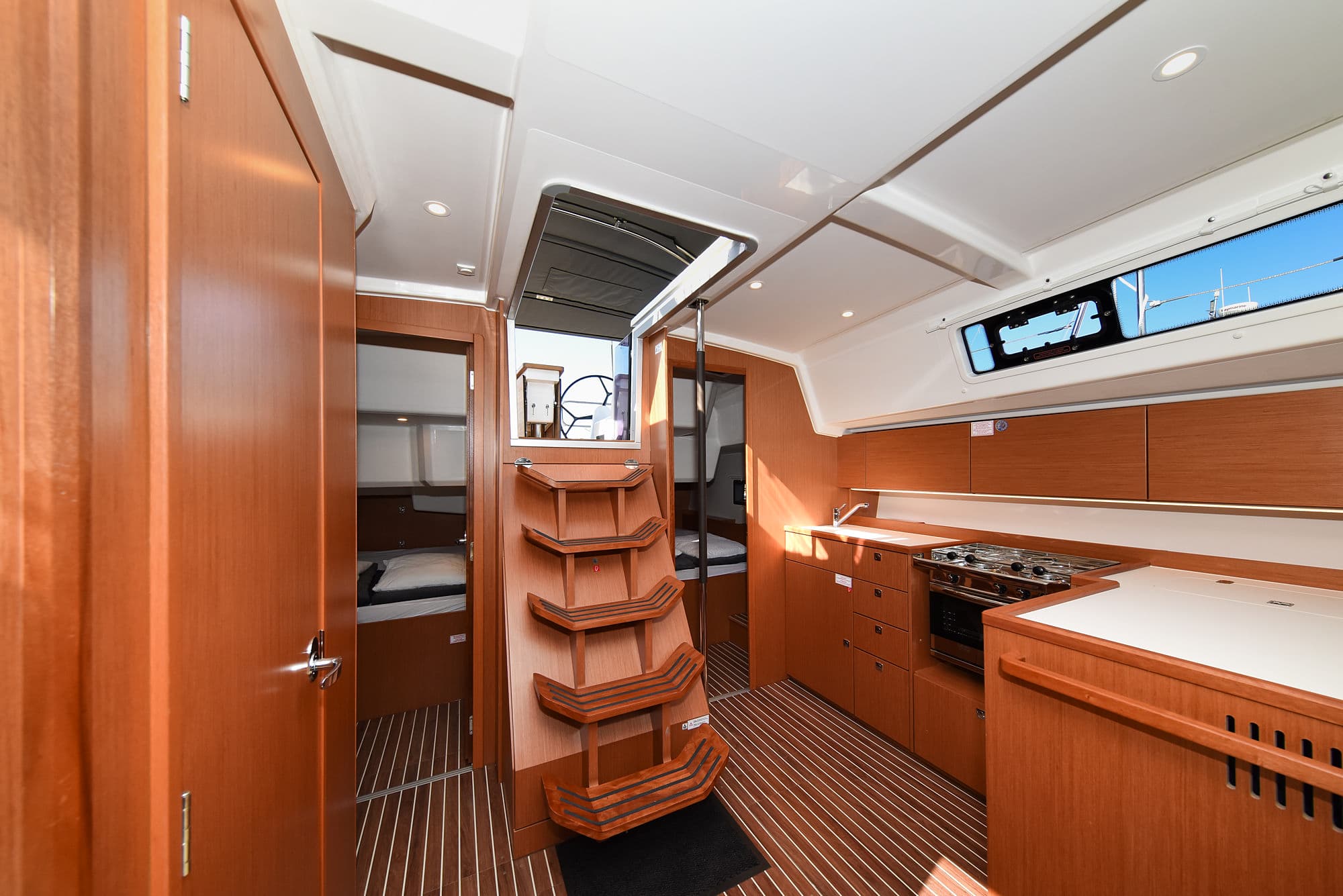 Bavaria C42 - photo 49