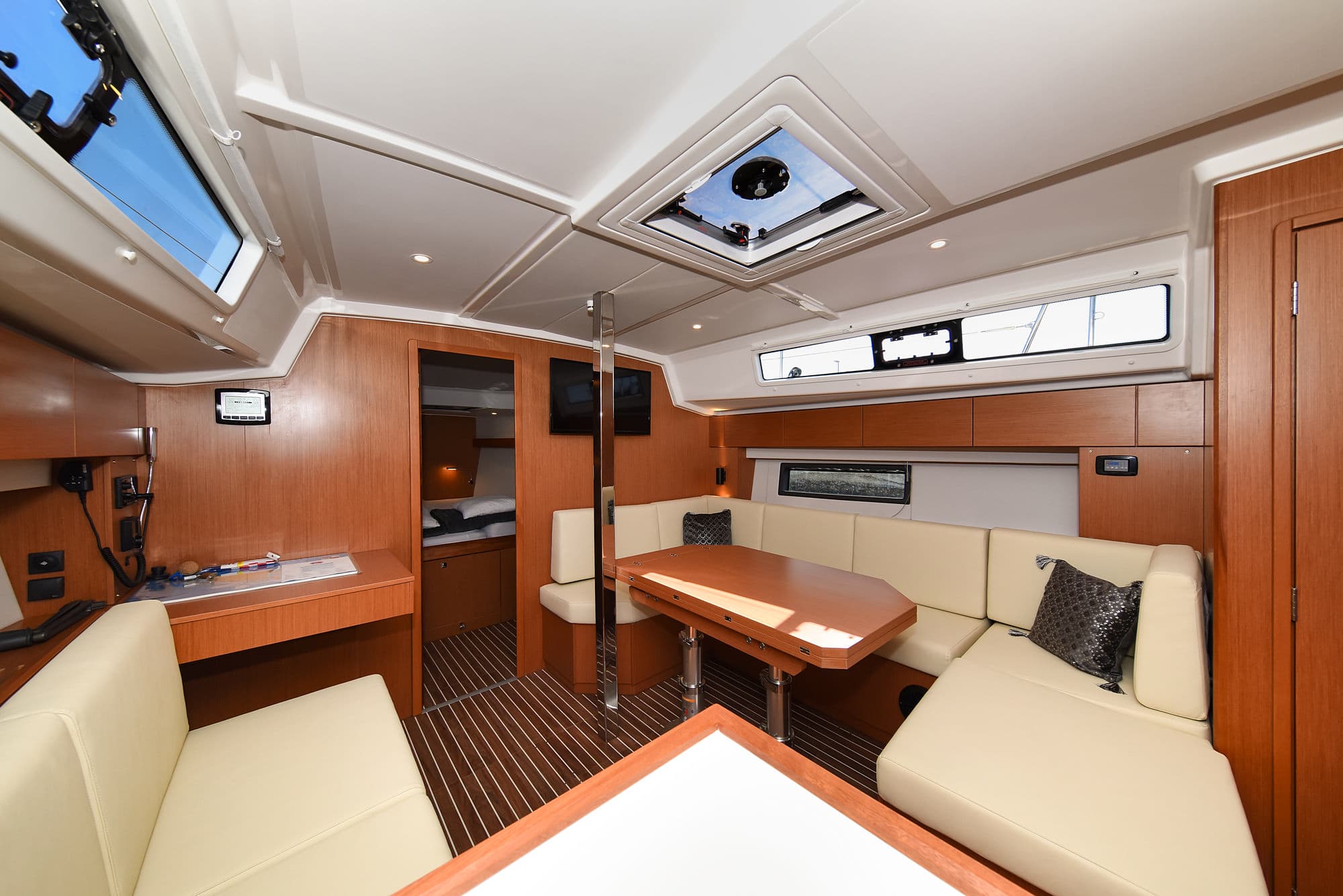 Bavaria C42 - photo 56
