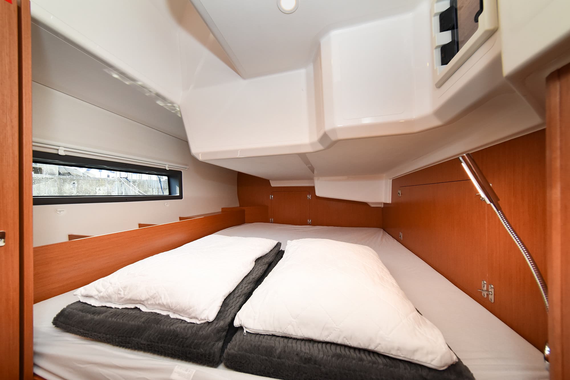 Bavaria C42 - photo 68