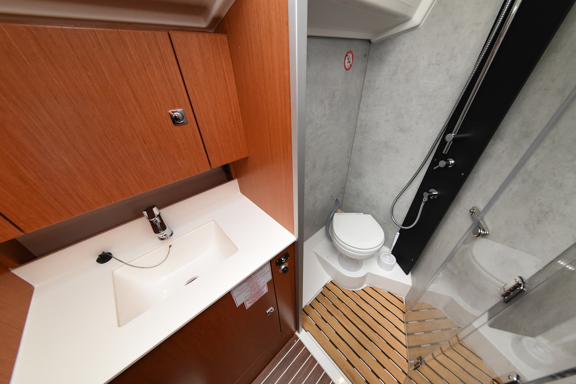 Bavaria C42 - photo 72