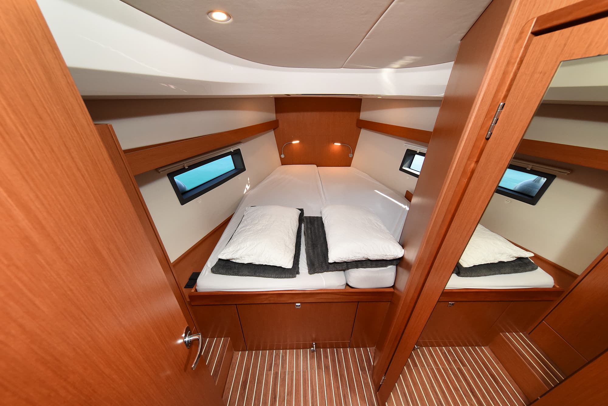 Bavaria C42 - photo 74